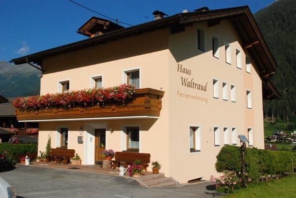 Haus Waltraud Apartment Neustift im Stubaital Exterior photo