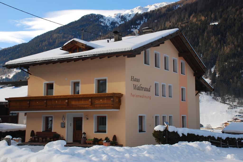 Haus Waltraud Apartment Neustift im Stubaital Exterior photo