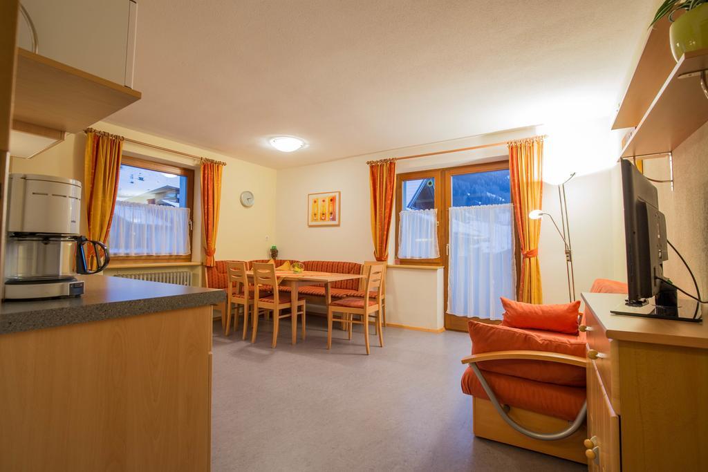 Haus Waltraud Apartment Neustift im Stubaital Room photo